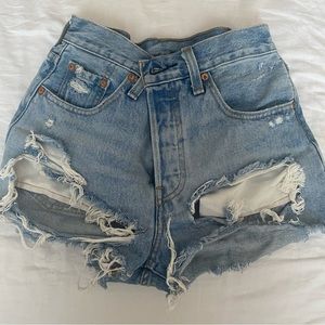 COPY - Levi 501 denim mini shorts size 26